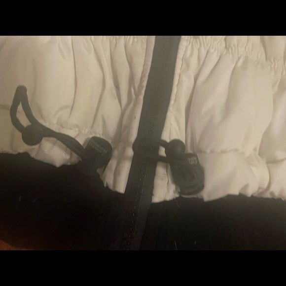 Calvin Klein zip up puffy vest - Picture 4 of 10